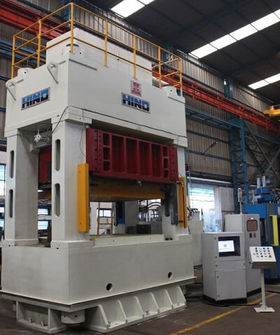 Aircraft forming press application